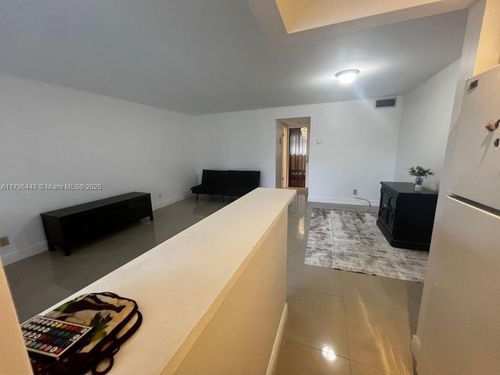 apt-312-300 Layne Blvd, Hallandale Beach, FL, 33009-5746 | Card Image