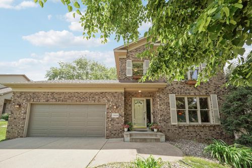2008 White Pine Rd, Hudson, WI, 54016-2199 | Card Image