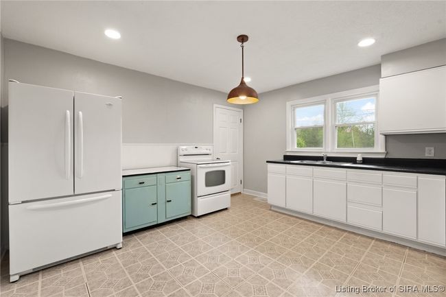 1790 Elmview Dr, Home with 2 bedrooms, 1 bathrooms and null parking in New Albany IN | Image 12