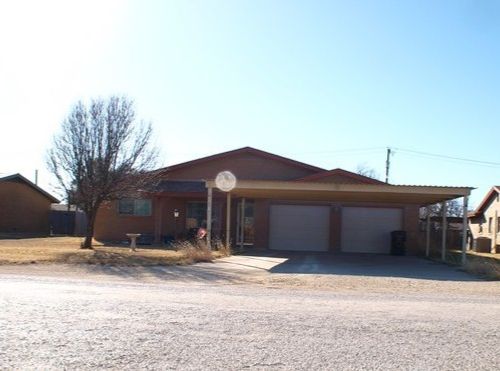 1016 Bois D Arc St, Roscoe, TX, 79545-2824 | Card Image