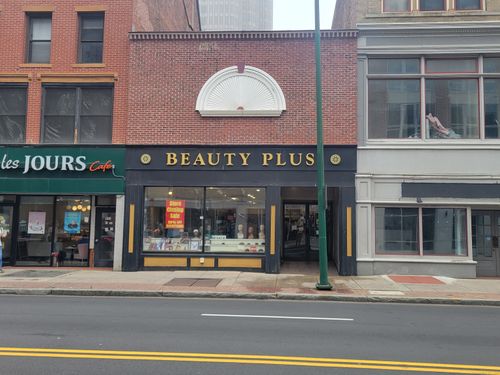 827 Chapel St, New Haven, CT, 06510-3001 | Card Image