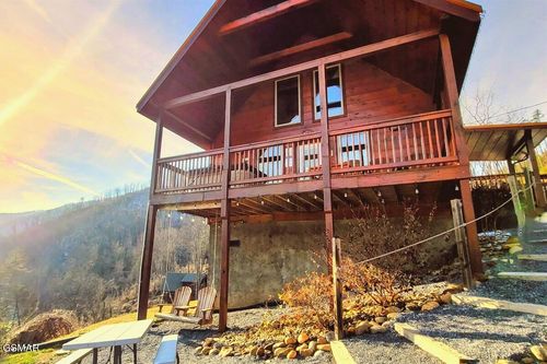 149 Laurel Way, Gatlinburg, TN, 37738 | Card Image