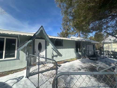 450 Davos, Crestline, CA, 92325 | Card Image