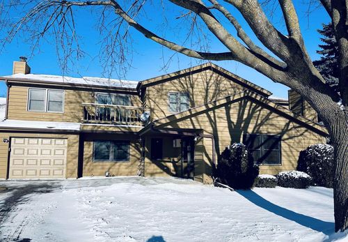78-975 Manor Drive, NEENAH, WI, 54956 | Card Image