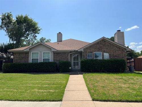 306 Crowe Dr, Euless, TX, 76040-4174 | Card Image