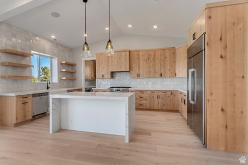 5-733 E 1450 N, Orem, UT, 84097 | Card Image
