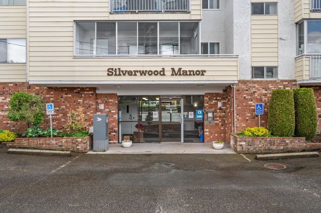 109 - 32070 Peardonville Road, Condo with 2 bedrooms, 1 bathrooms and 1 parking in Abbotsford BC | Image 2