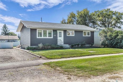 325 Riverside Dr, Saint Louis, SK, S0J2C0 | Card Image
