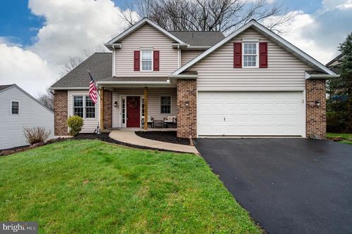 201 Slichter Dr, MOHNTON, PA, 19540-1423 | Card Image