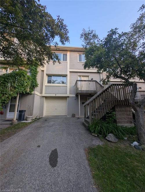 9-30 Green Valley Dr, Kitchener, ON, N2P1G8 | Card Image