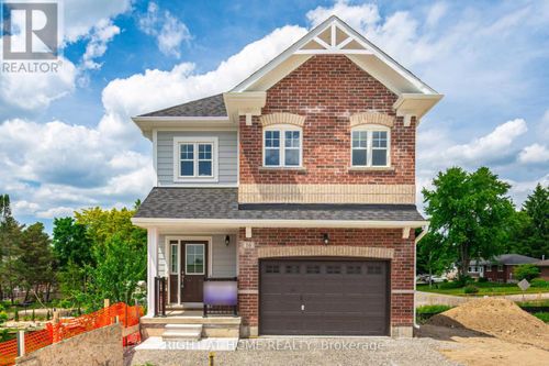 16 Ravenscraig Place, Innisfil (Cookstown), ON, L0L1L0 | Card Image