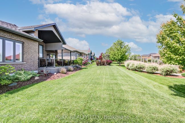8 Loganville Lane, Condo with 3 bedrooms, 3 bathrooms and 2 parking in New Hamburg ON | Image 45