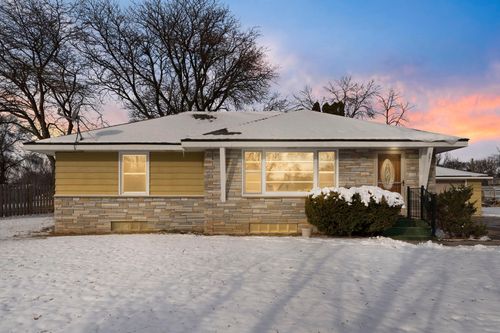 251 91st Ave Ne, Blaine, MN, 55434-1139 | Card Image