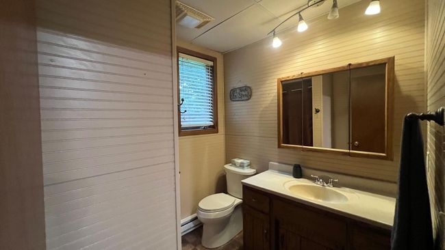 LL Bathroom | Image 26