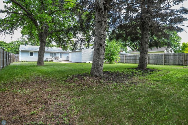Fully fenced yard | Image 5