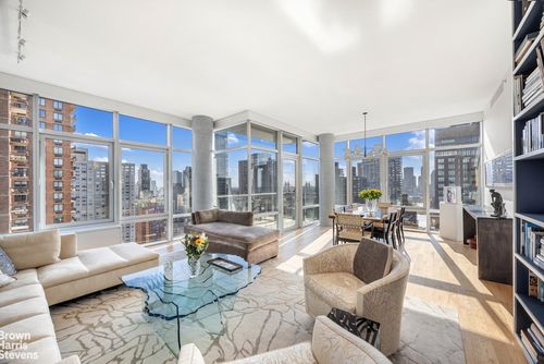 25a-310 E 53rd St, New York, NY, 10022-5246 | Card Image