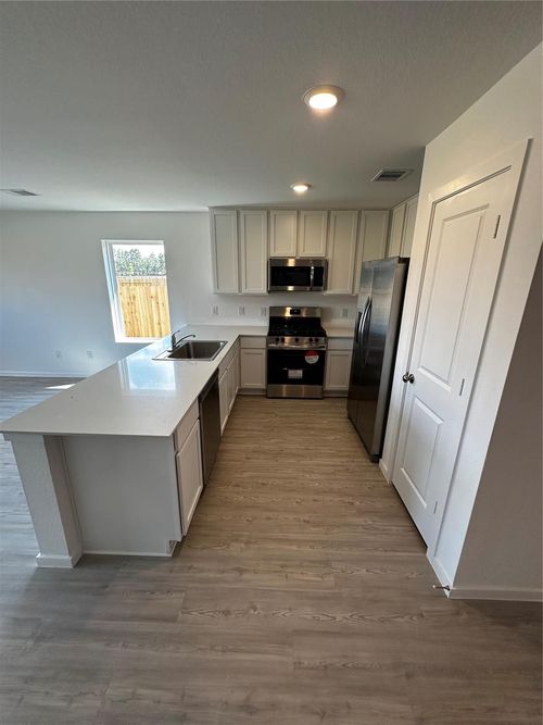 18902 Kingham Woods Ct, Conroe, TX, 77306-7004 | Card Image