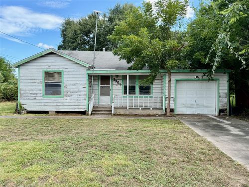 2305 Main St, La Marque, TX, 77568-5610 | Card Image