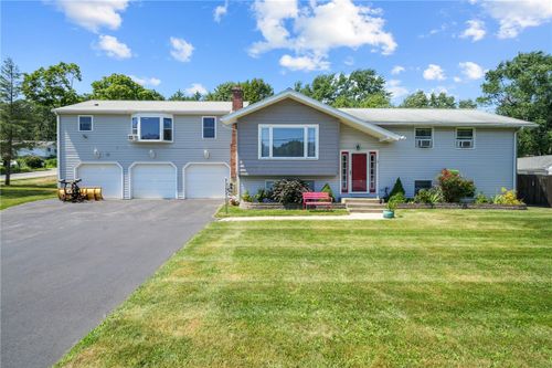 2 Ontario Dr, Hudson, MA, 01749-3123 | Card Image