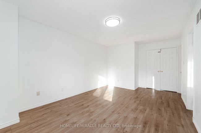 24 - 2 Huntingwood Ave, Condo with 4 bedrooms, 3 bathrooms and 2 parking in Dundas ON | Image 20