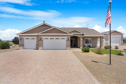 9480 E Pronghorn Ln, Prescott Valley, AZ, 86315-4693 | Card Image
