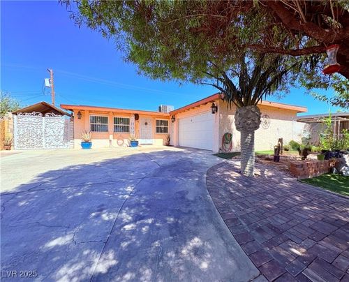 3601 Chevy Chase Ave, Las Vegas, NV, 89110-1000 | Card Image