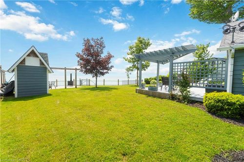 9 Shoreline Trail, Dunnville, ON, N1A2W8 | Card Image