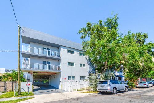 apt-305-1029 Nw 3rd St, Miami, FL, 33128-1395 | Card Image