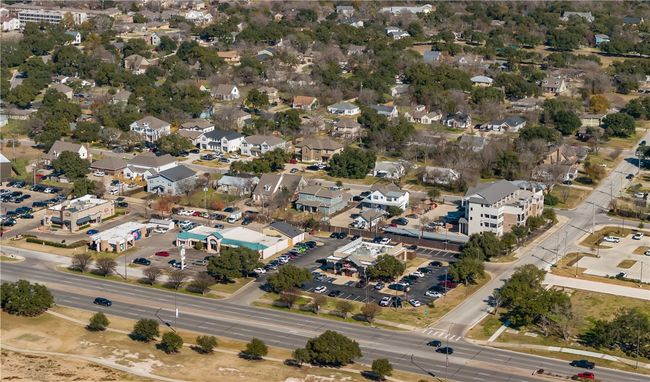 Bird's eye view with a residential view | Image 44
