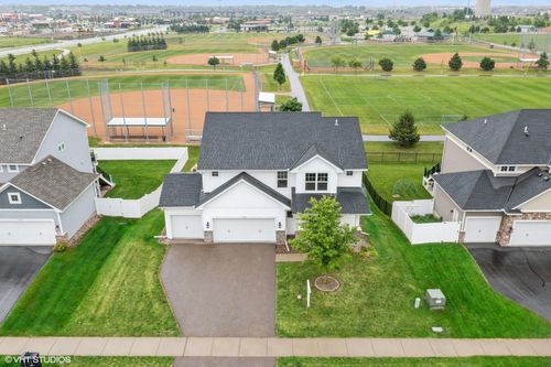 15742 Everglade Ave, Apple Valley, MN, 55124-5753 | Card Image