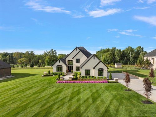 8167 Morningside Dr, Bruce Twp, MI, 48065-5354 | Card Image