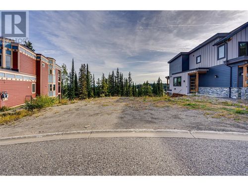 {{alt}} | Card Image