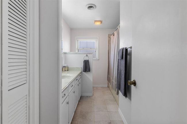 727 Partridge Ln, House other with 3 bedrooms, 3 bathrooms and 2 parking in Eagle Lake TX | Image 26