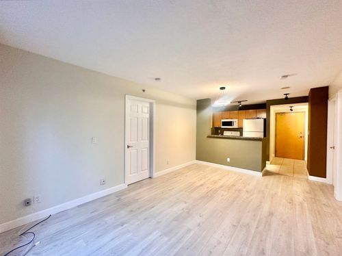 302-1420 W Georgia St, Vancouver, BC, V6G3K4 | Card Image