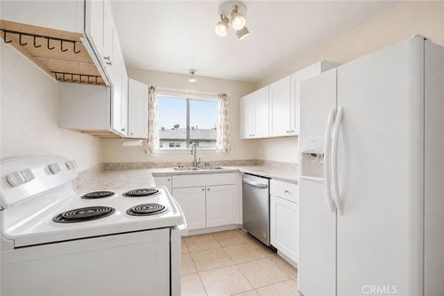 e-4164 Cherokee Ave, San Diego, CA, 92104-2349 | Card Image