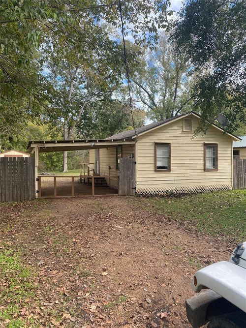 40 Jimmie Ln, Shepherd, TX, 77371-6288 | Card Image