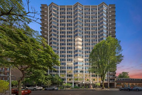 apt-1311-555 W Cornelia Ave, Chicago, IL, 60657-2731 | Card Image