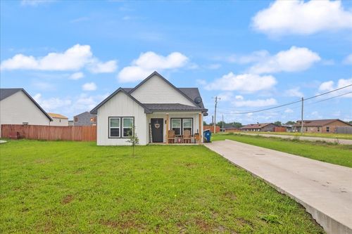 102 Don Ln, Itasca, TX, 76055-1107 | Card Image