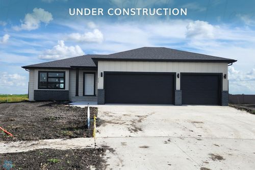 522 Lionheart Dr, Hickson, ND, 58047-7501 | Card Image