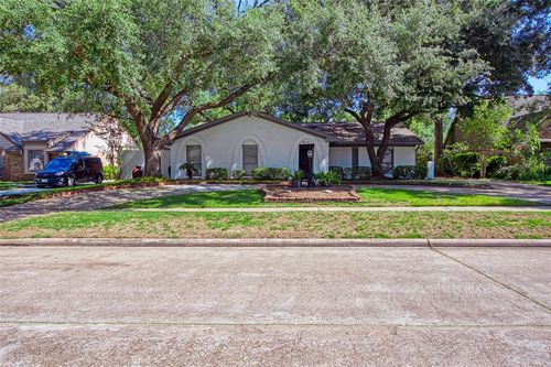 1110 Cheshire Ln, Houston, TX, 77018-2014 | Card Image