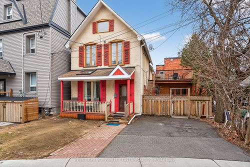 34 Gilmour St, Ottawa, ON, K2P0N3 | Card Image