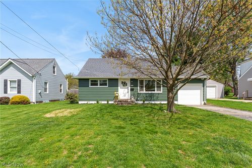 4871 15th St Sw, Canton, OH, 44710-1158 | Card Image