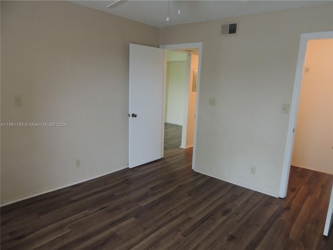 APT-4304 - 2846 S University Dr, Condo with 1 bedrooms, 1 bathrooms and null parking in Davie FL | Image 9