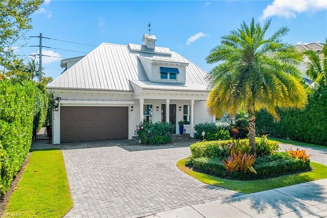 776 7th Ave N, House other with 4 bedrooms, 3 bathrooms and null parking in Naples FL | Image 2