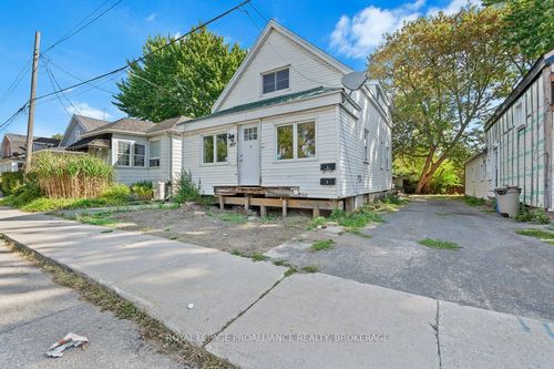 489 Alfred St, Kingston, ON, K7K4J4 | Card Image