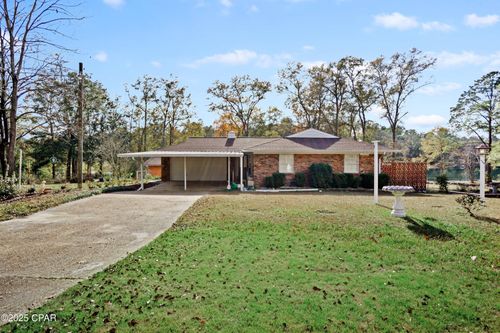2674 Robin Hood Ln, Bonifay, FL, 32425-7656 | Card Image