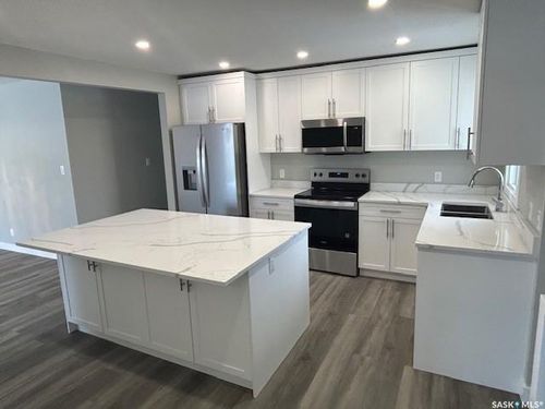 6007 Sherwood Dr, Regina, SK, S4T6X5 | Card Image