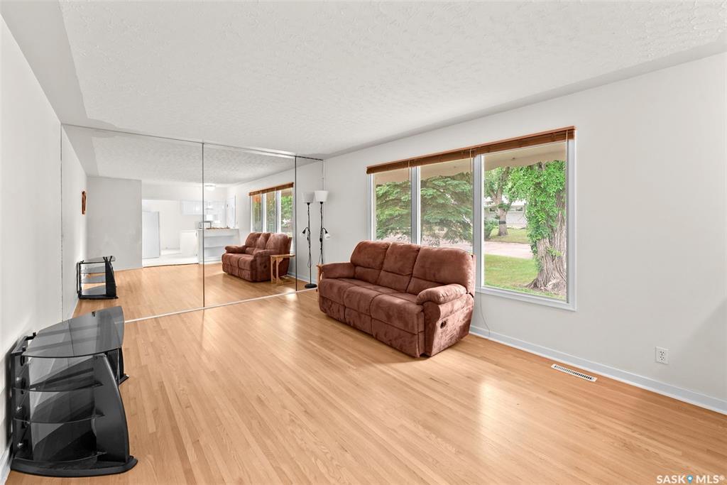 Residential in Regina 4