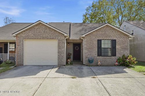 8643 Denmark St, Knoxville, TN, 37931-4372 | Card Image