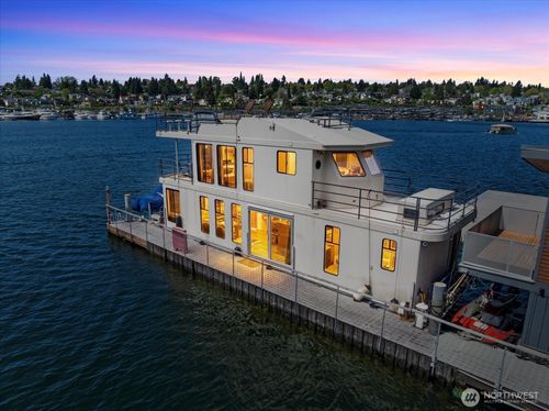 2-11 E Allison St, Seattle, WA, 98102-4166 | Card Image